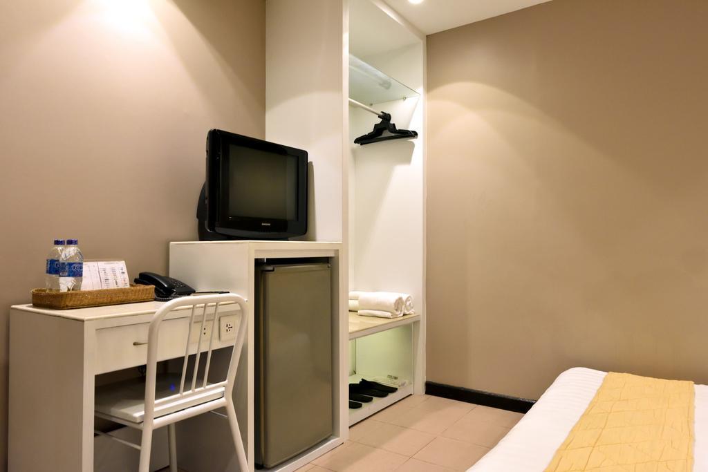 Hotel Gajahmada Pontianak Exterior foto